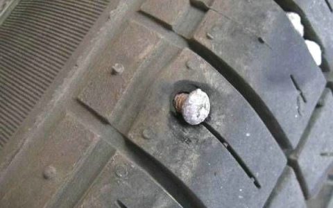 轮胎被钉子扎了需要换胎吗