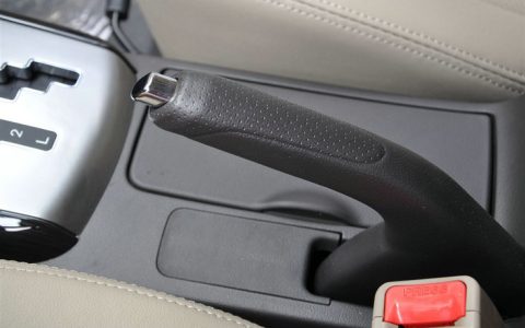 驻车制动是什么意思