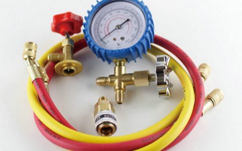 汽车空调加氟多久加一次