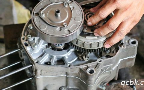 变速箱机电单元换一个多少钱