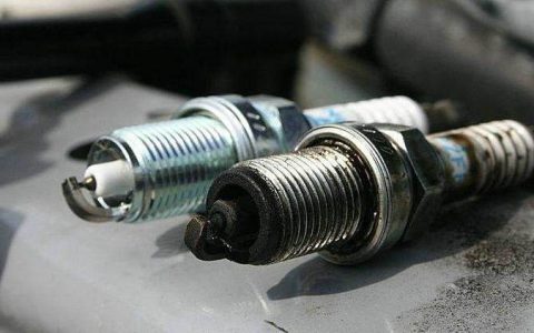 轿车火花塞多长时间换一次