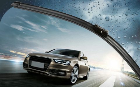 雅阁雨刷器怎么更换