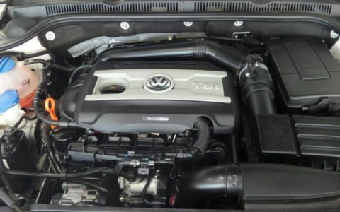 大众速腾发动机声音大怎么回事