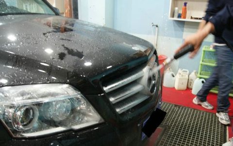 洗车可以冲洗进气格栅吗