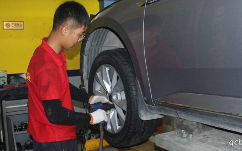 安装轮胎手工费多少钱