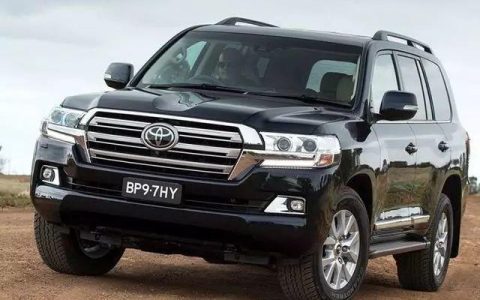 陆地巡洋舰v8怎么样值得入手吗