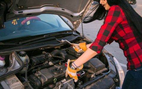 车子有电有油打不着火