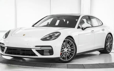 帕拉梅拉英文是什么