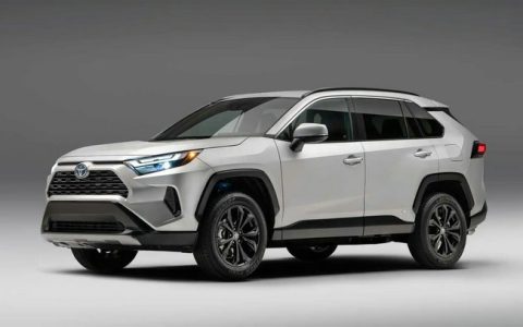 丰田荣放2020款这车怎么样