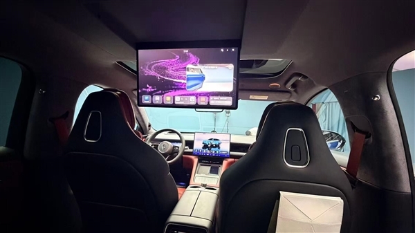 年轻家庭第一辆鸿蒙智行 全新问界M6预售：26.98万起