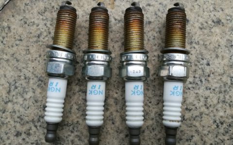 火花塞那个字母代表间隙