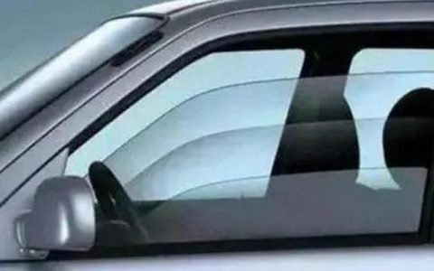 车窗升降卡顿是什么原因造成的