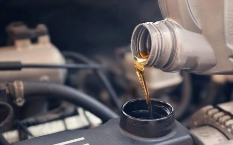 矿物质机油和半合成机油哪个好