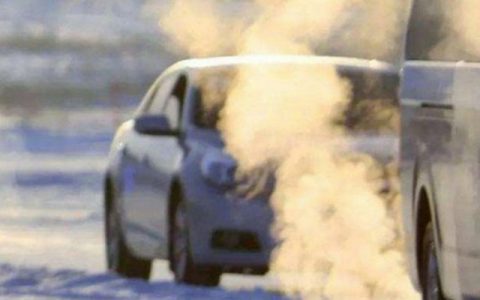 原地热车30分钟可以充满电吗