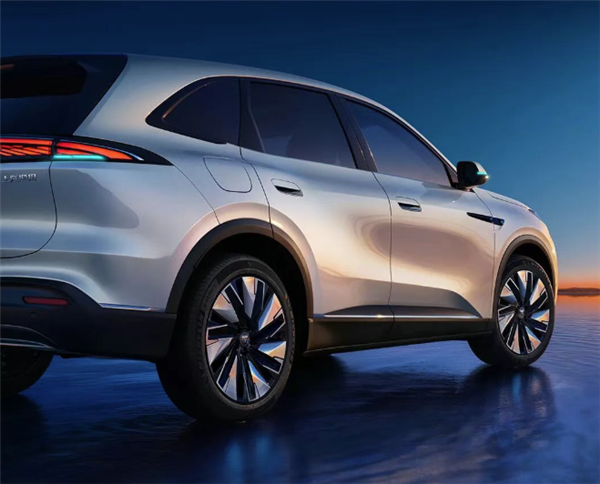 合资开卷！别克五座插混SUV至境E7内饰官图发布：配置奇高