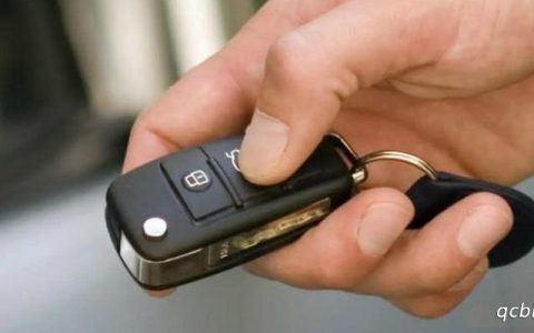 一键启动车钥匙没电了怎么办