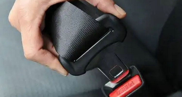 不系安全带怎么处罚 不系安全带一次记几分