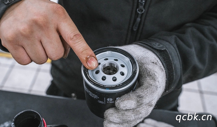 机油滤清器的作用是什么