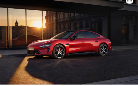 小米汽车：碳纤维方向盘无法内置电容感应 可能存在误报打扰的情况