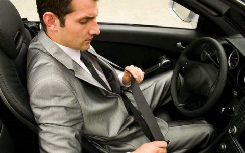 高速不系安全带怎么处罚