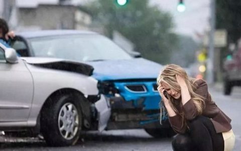 车发生事故打什么电话