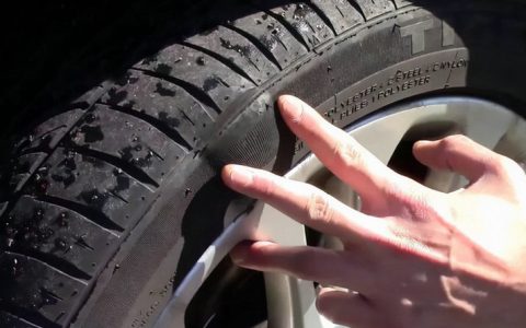 汽车爆胎找谁处理比较好