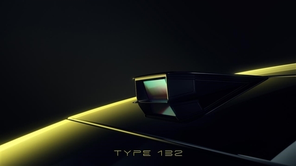 莲花CEO头戴相机讽刺车顶激光雷达 网友：升降摄像头手机咋没了呢