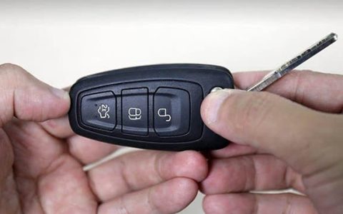 车钥匙更换电池教程