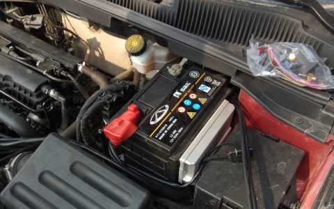 汽车电池多久换一个