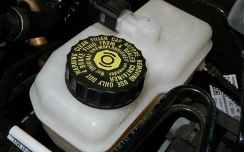 刹车油不换有什么影响