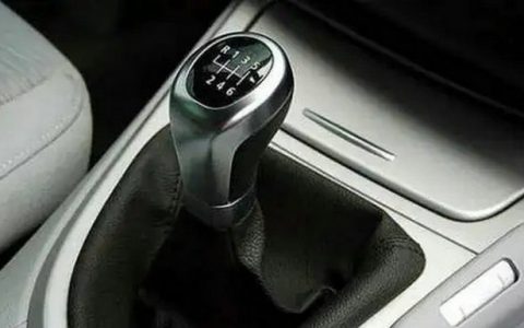 手动挡怎么减档