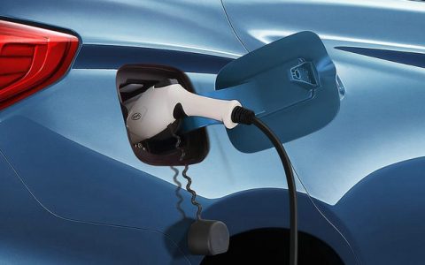 新能源车没熄火充电会怎样