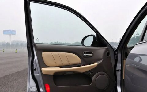 车门震动异响怎么解决