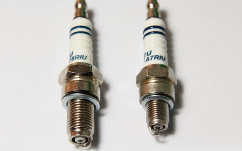 火花塞用到什么程度该换了