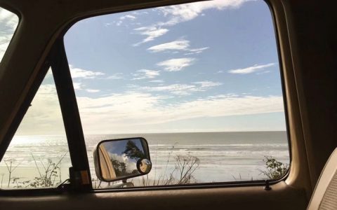 车窗关不上自己怎么解决