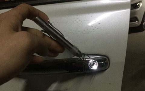 汽车上门开锁一般多少钱一次