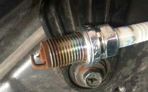 火花塞坏了能打火吗
