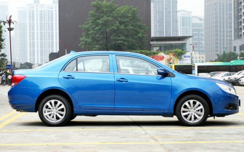 比亚迪速锐怎么样 值得购买吗