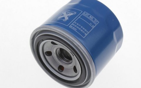 机油滤芯一年换一次行吗