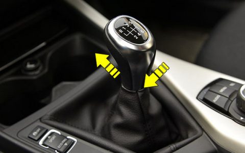 手动挡汽车起步的正确操作