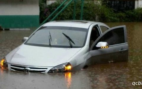 汽车进水了怎么处理