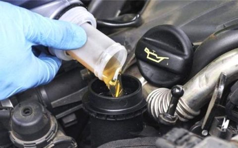 机油压力多少正常