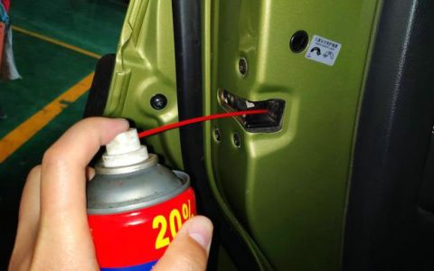 自动挡车门锁坏了怎么开