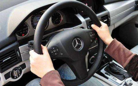 方向盘不正是什么原因