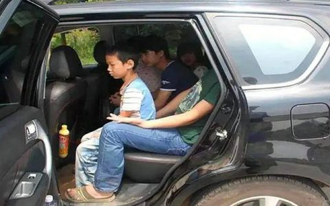 小车超载2个小孩子怎么处罚的