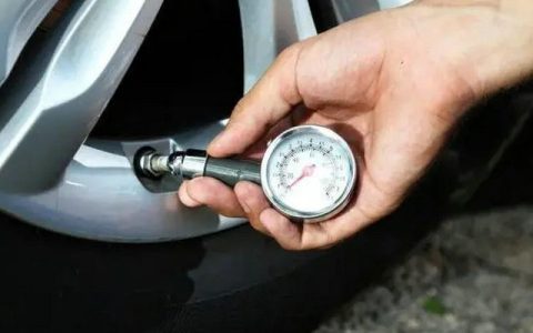 秋冬季汽车胎压多少合适