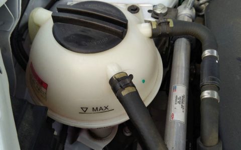 汽车发动机烧水是怎么回事