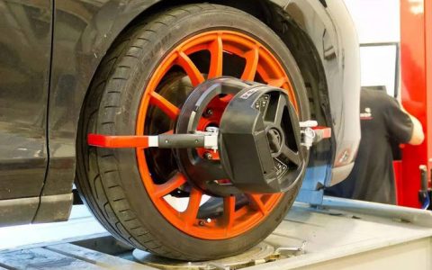 四轮定位多久需要做一次