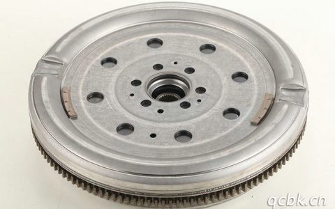 汽车飞轮的作用是什么