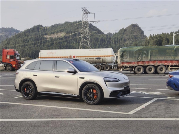 提前锁定大爆款 问界M6内饰曝光:吸引年轻人稳了